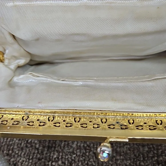 Vintage Needlepoint Petit Point Tapestry Framed Kiss-lock Beaded White Bag 7x9 - Picture 7 of 8